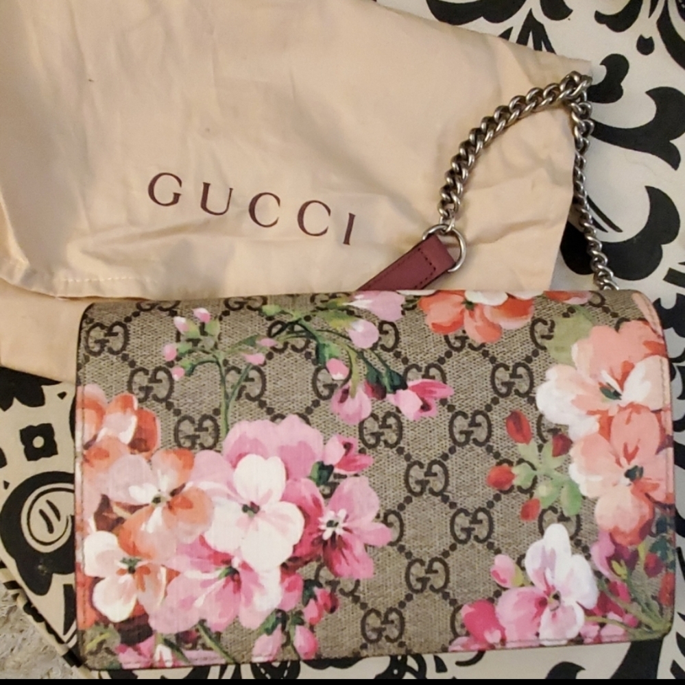Gucci Blooms Chain Wallet